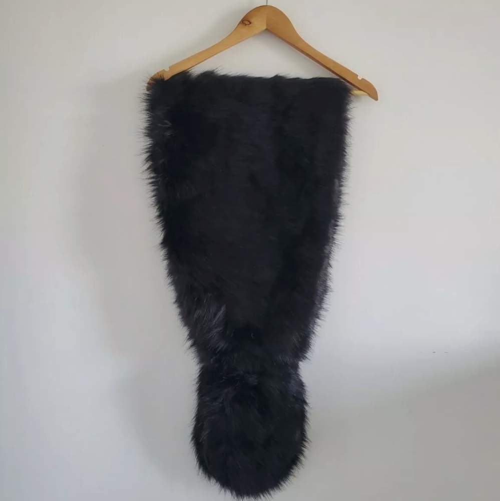 Yaya & Co. Faux Fur Shawl Wrap Scarf - Picture 2 of 9